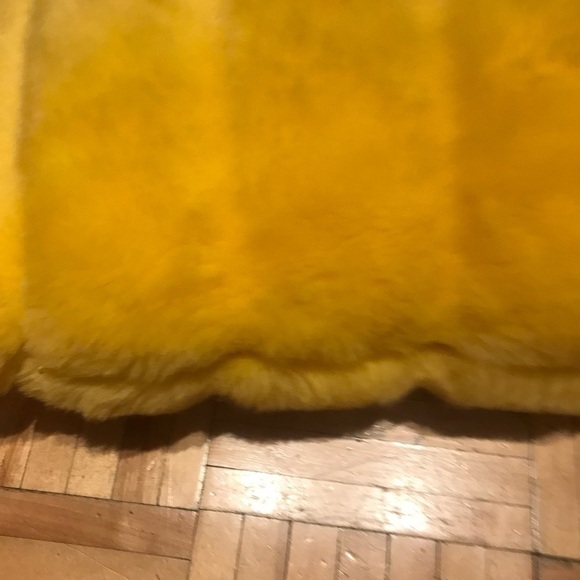 Home decor faux fur pillows nwot​​​​​​​​ - Picture 3 of 6